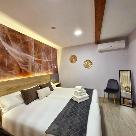 Feeling Home - Suites&Rooms ليون المظهر الخارجي الصورة