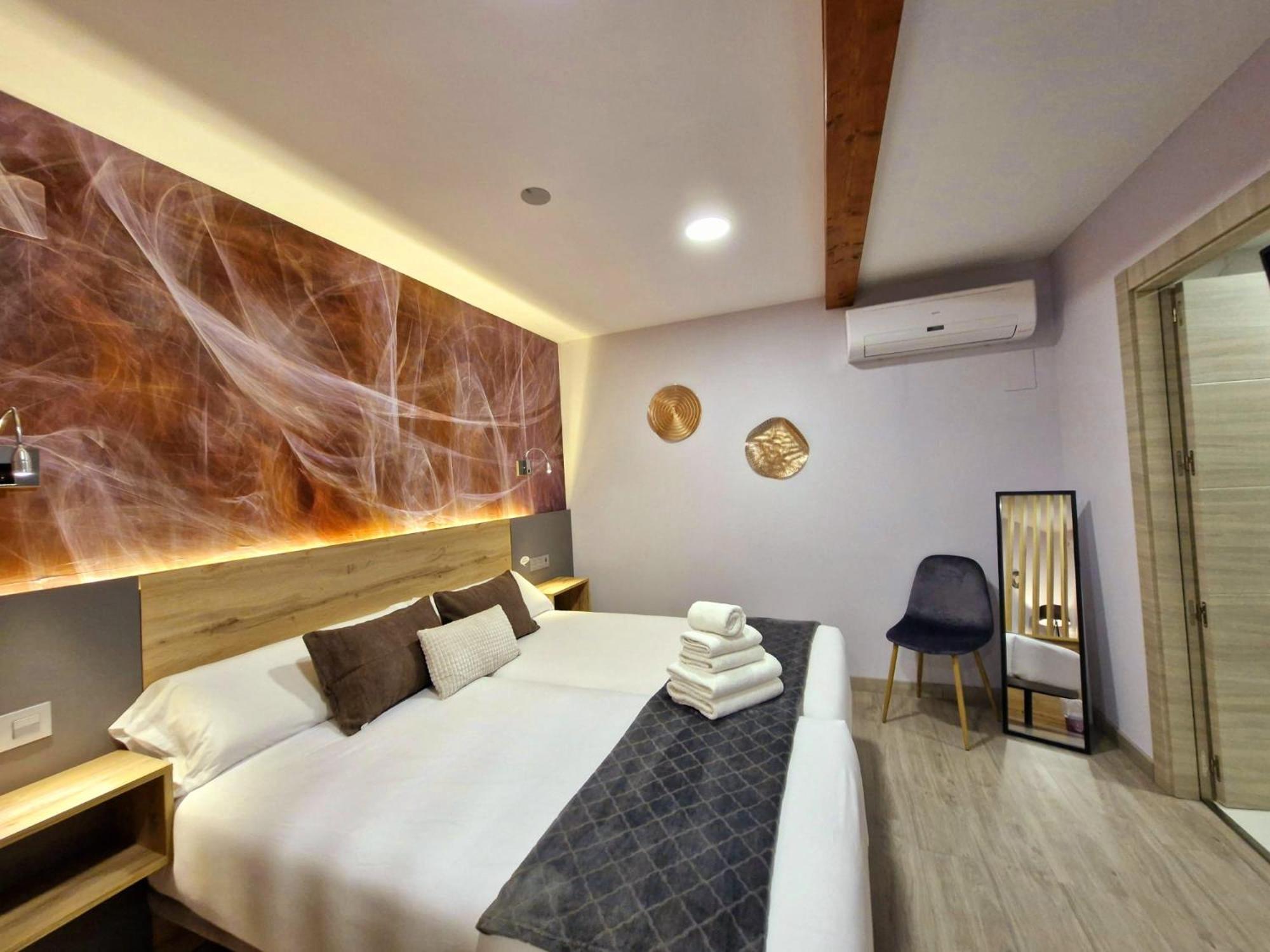 Feeling Home - Suites&Rooms ليون المظهر الخارجي الصورة