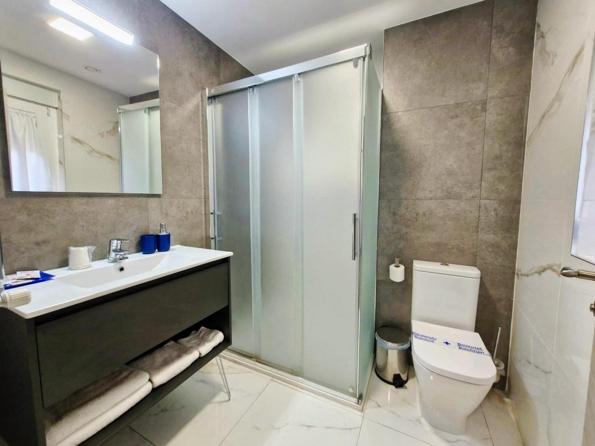 Feeling Home - Suites&Rooms ليون المظهر الخارجي الصورة
