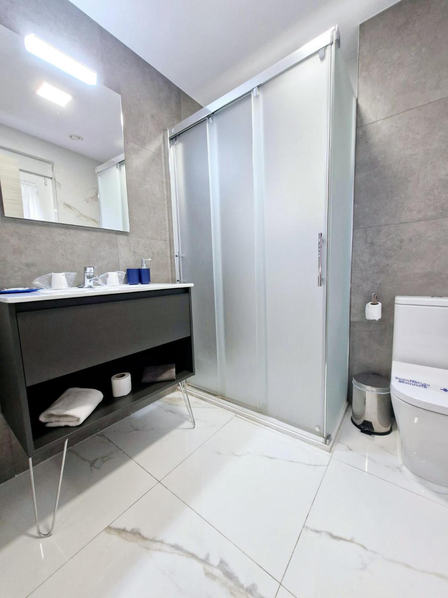 Feeling Home - Suites&Rooms ليون المظهر الخارجي الصورة