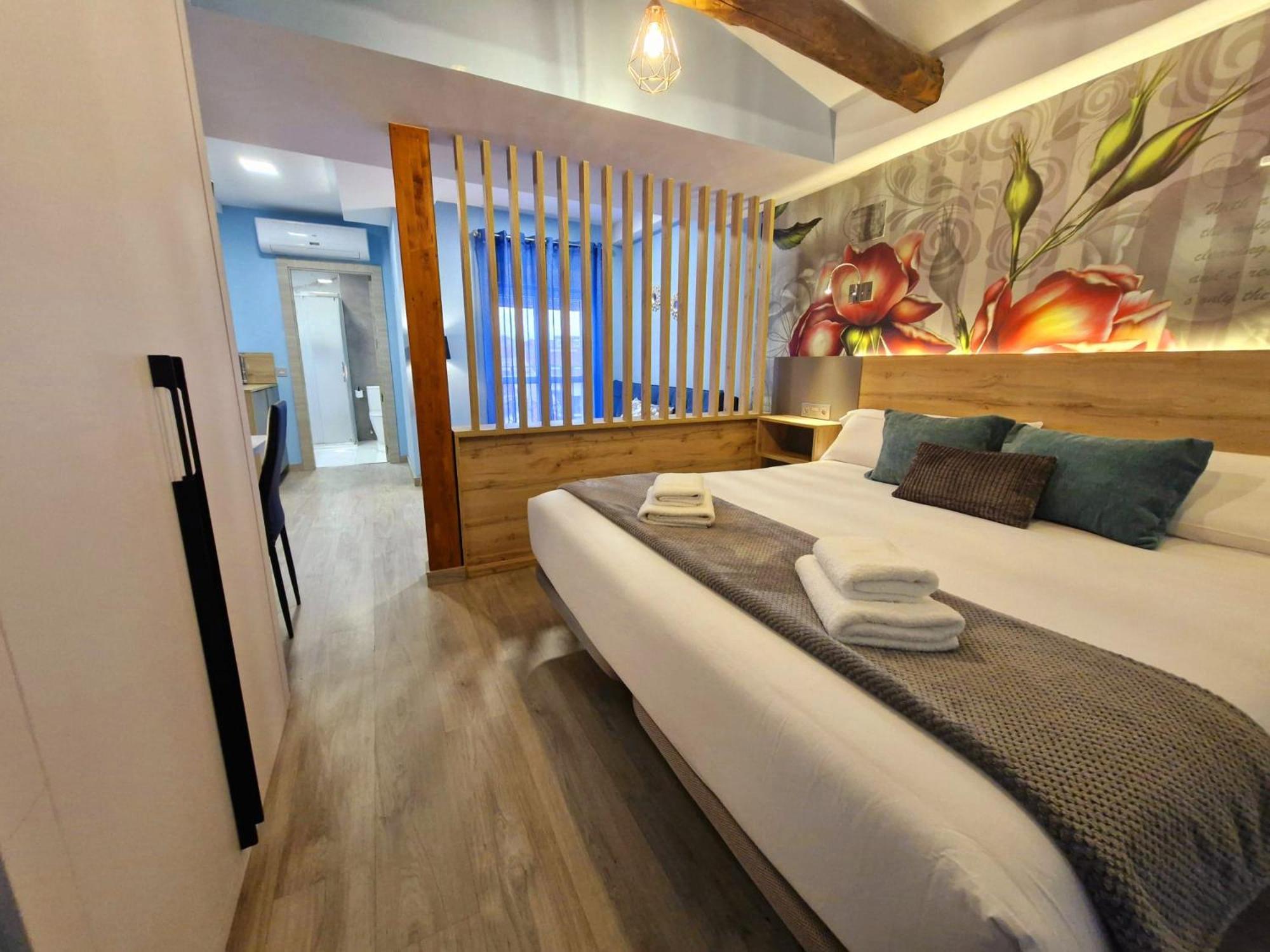 Feeling Home - Suites&Rooms ليون المظهر الخارجي الصورة